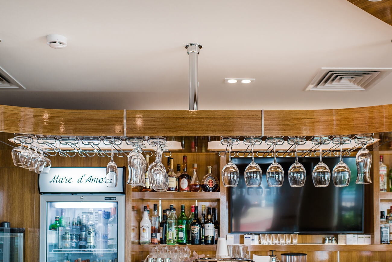 Back-bar