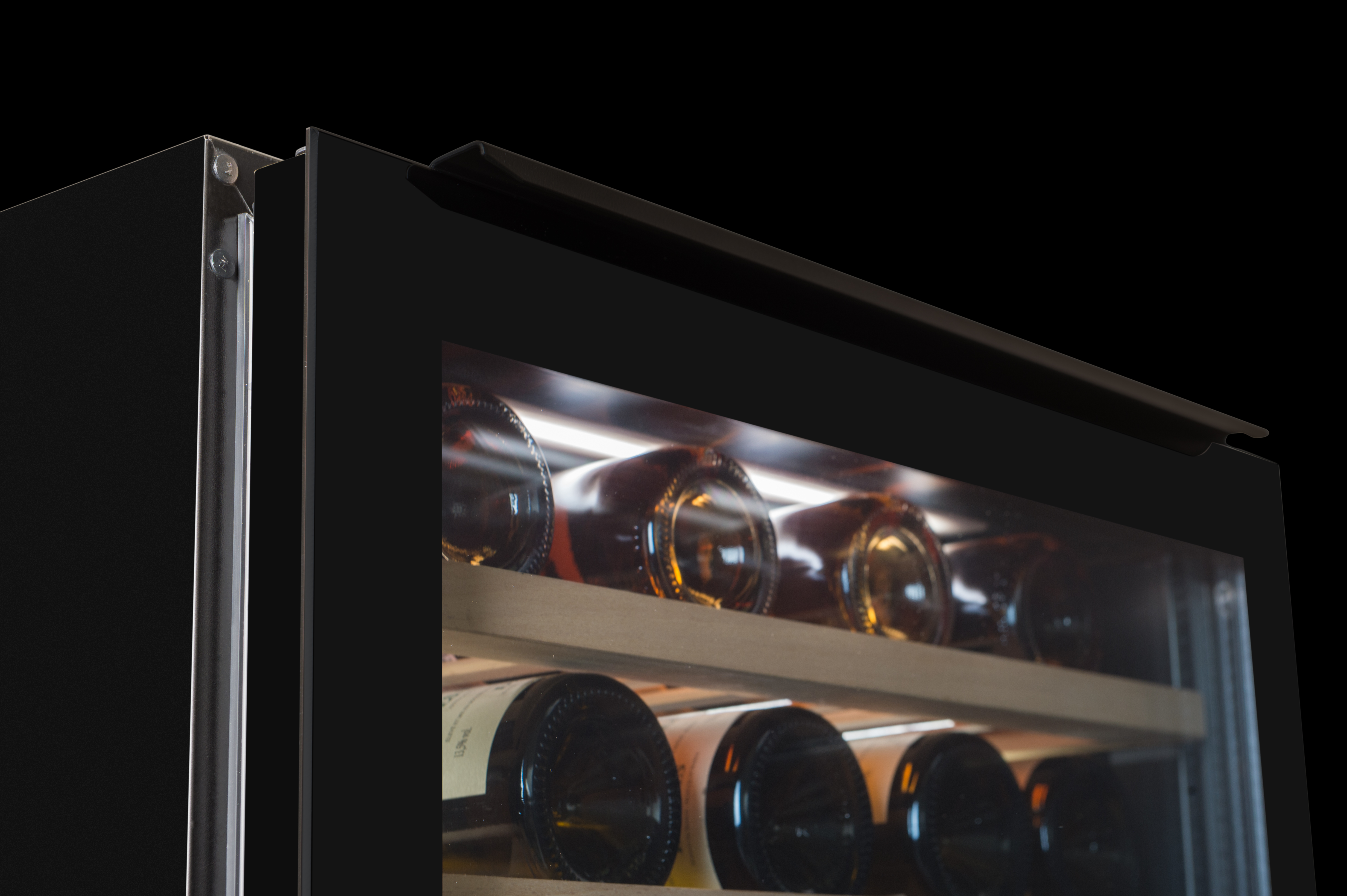 Двухзонный винный шкаф, Avintage модель AVU51D82