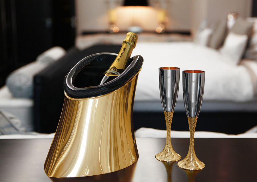 1_aston-martin-bottle-cooler-is-made-from-gold-and-carbon-fiber_8.jpg