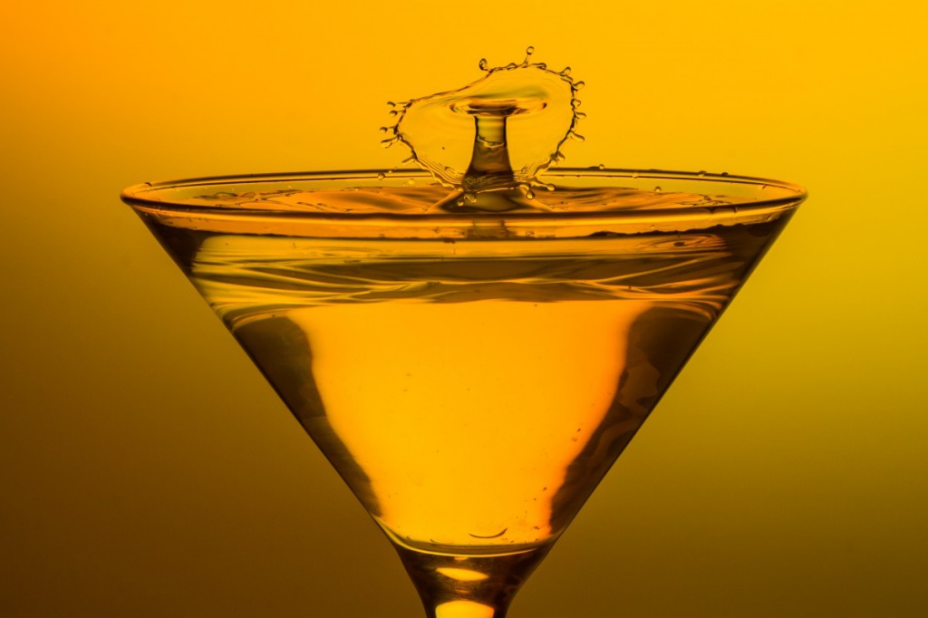 glass_martini_cocktail_cocktail_glass_drip_high_speed_drop_of_water_liquid-824925.jpg glass_martini_cocktail_cocktail_glass_drip_high_speed_drop_of_water_liquid-824925.jpg