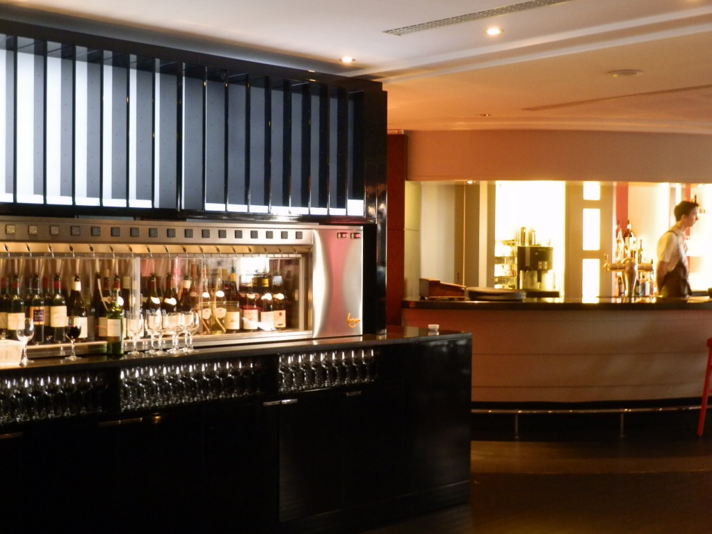 20 bottle Meridiien Etoile Paris.JPG