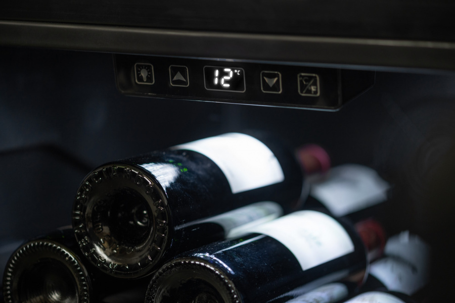 Монотемпературный винный шкаф, LaSommeliere модель CTPNE120E