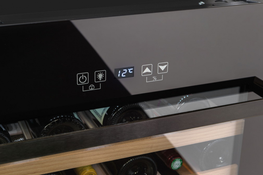 Монотемпературный винный шкаф, LaSommeliere модель LSBI28B Монотемпературный винный шкаф, LaSommeliere модель LSBI28B