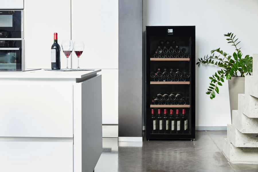 Мультитемпературный винный шкаф, Avintage модель DVP180G Мультитемпературный винный шкаф, Avintage модель DVP180G