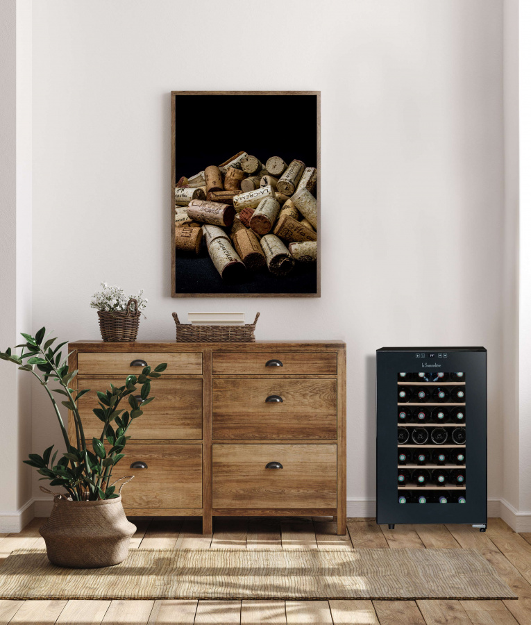 Монотемпературный винный шкаф, LaSommeliere модель LS28CB Монотемпературный винный шкаф, LaSommeliere модель LS28CB