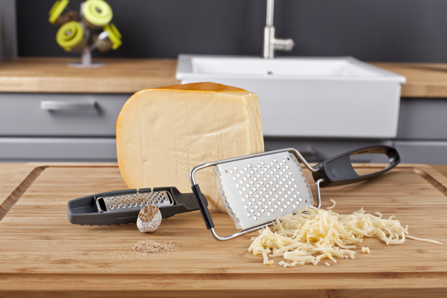 Набор для резки сыра ломтиками и удаления корки, серый