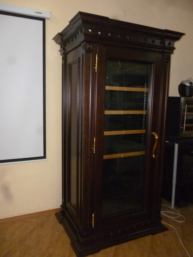 Мультитемпературный/монотемпературный винный шкаф Climadiff CLPG182 в дереве, S/N 143500007 Мультитемпературный/монотемпературный винный шкаф Climadiff CLPG182 в дереве, S/N 143500007