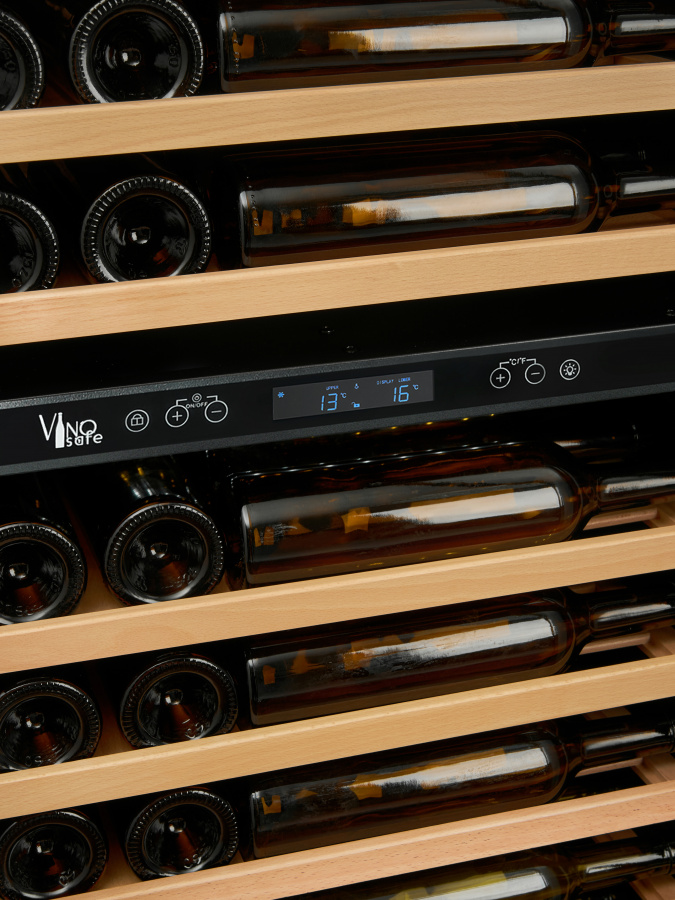 Двухзонный винный шкаф Vinosafe модель VSN110BD