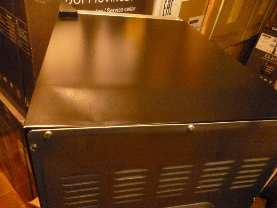 Монотемпературный винный шкаф, LaSommeliere модель LS18KB с уценкой(20%)№201800470