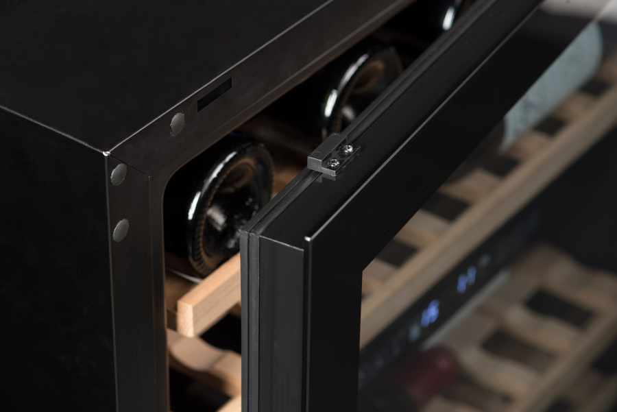 Двухзонный винный шкаф, Avintage модель AVU53 PREMIUM