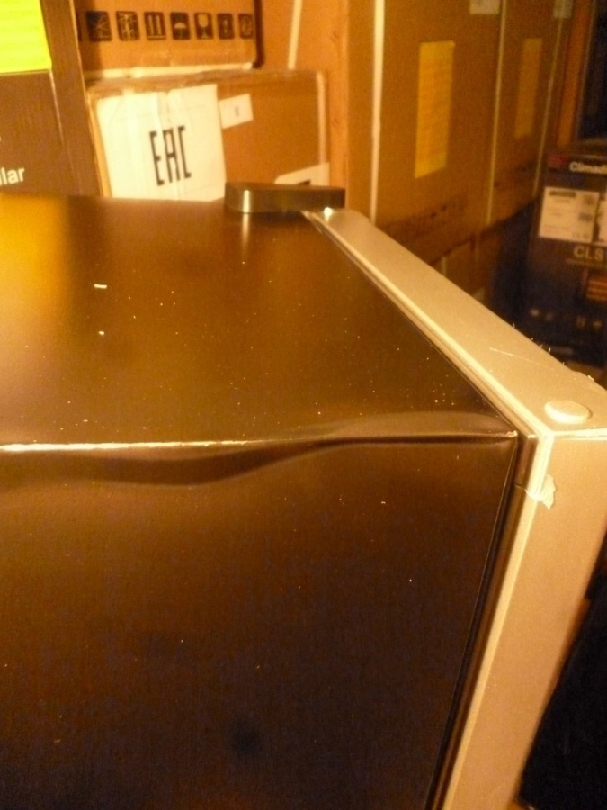 Монотемпературный винный шкаф, LaSommeliere модель LS18KB с уценкой(50%)№201800430 Монотемпературный винный шкаф, LaSommeliere модель LS18KB с уценкой(50%)№201800430