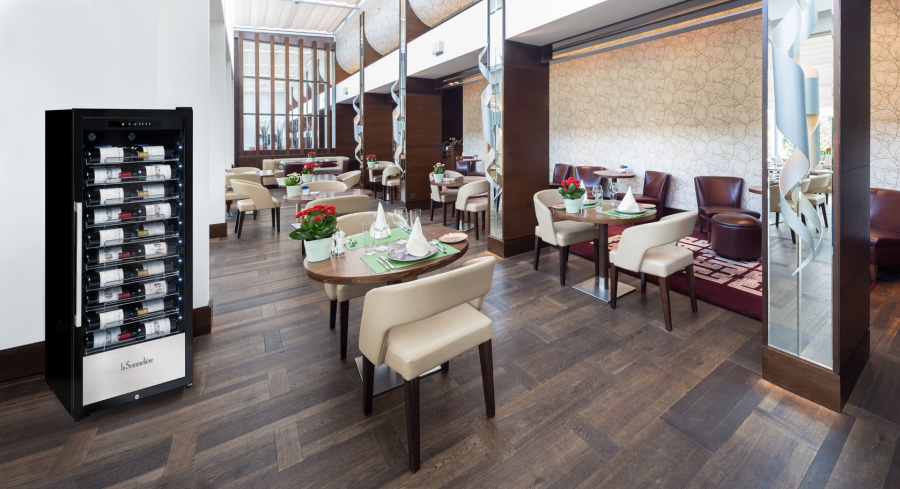 Монотемпературный винный шкаф, LaSommeliere модель PRO110