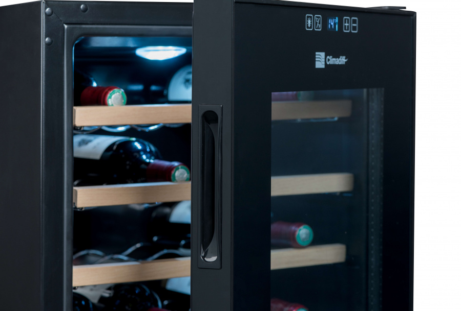 Монотемпературный винный шкаф, Climadiff модель CC28 Монотемпературный винный шкаф, Climadiff модель CC28