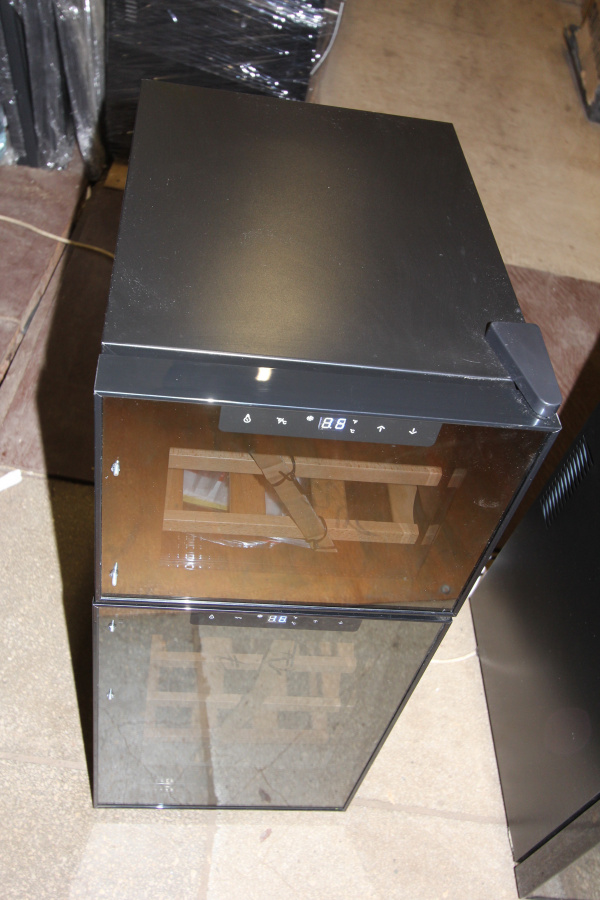 Винный шкаф Climadiff DOPIOVINO/1 с уценкой (20%)№121000193