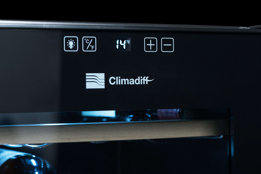 Монотемпературный винный шкаф, Climadiff модель CC28 Монотемпературный винный шкаф, Climadiff модель CC28