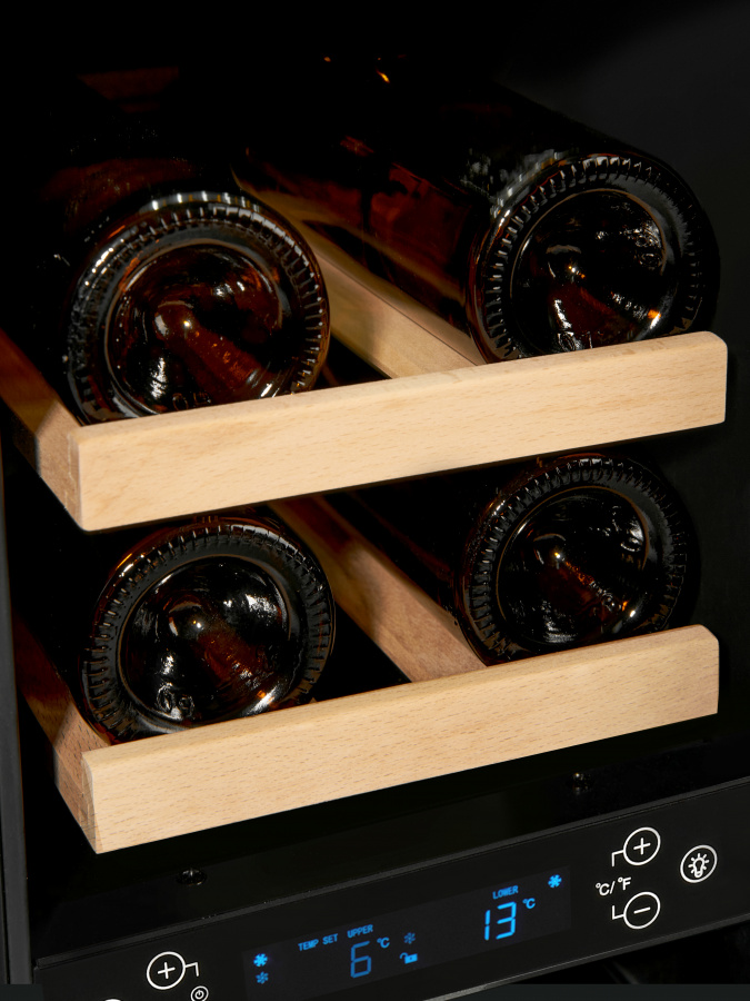 Двухзонный винный шкаф Vinosafe модель VSU16BD