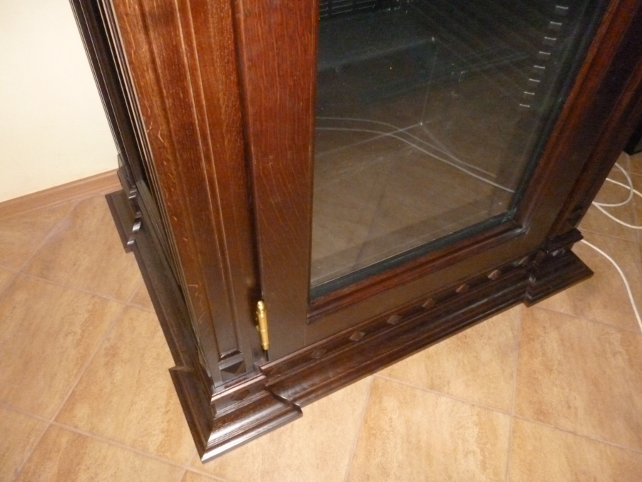 Мультитемпературный/монотемпературный винный шкаф Climadiff CLPG182 в дереве, S/N 143500007 Мультитемпературный/монотемпературный винный шкаф Climadiff CLPG182 в дереве, S/N 143500007