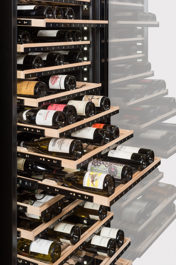 Мультитемпературный винный шкаф, LaSommeliere модель ECELLAR185