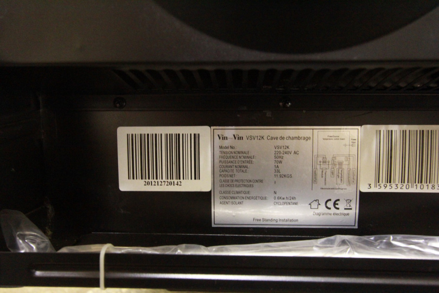 Винный шкаф Climadiff VSV12K уценка (50%) 201212720142