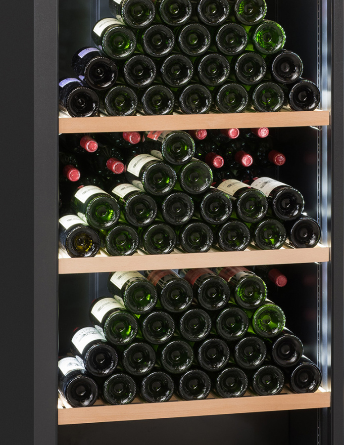 Монотемпературный винный шкаф, LaSommeliere модель VIP330PBLACK